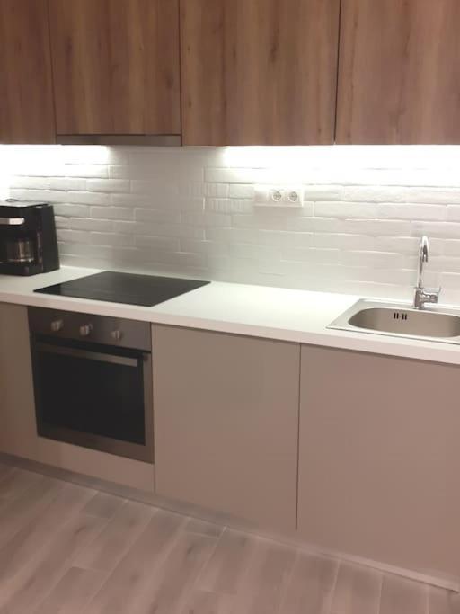 Μοντέρνο Διαμέρισμα - Stylish Appartment Loutraki 외부 사진
