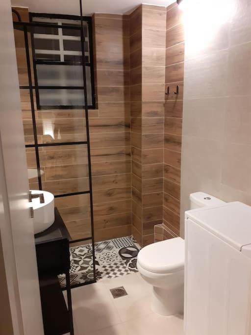 Μοντέρνο Διαμέρισμα - Stylish Appartment Loutraki 외부 사진