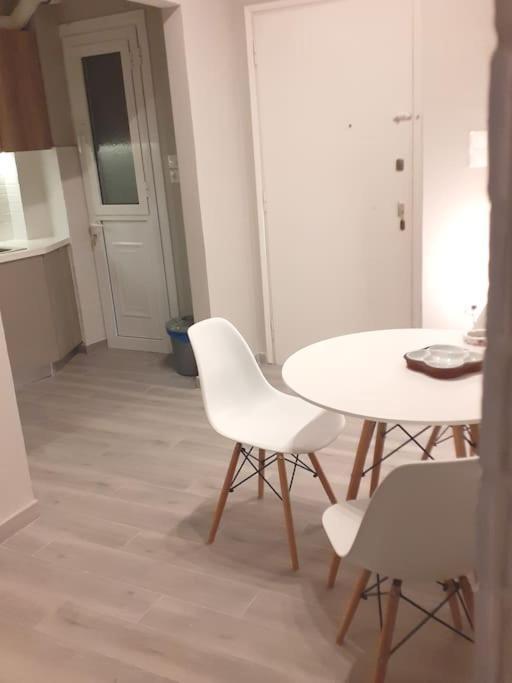 Μοντέρνο Διαμέρισμα - Stylish Appartment Loutraki 외부 사진